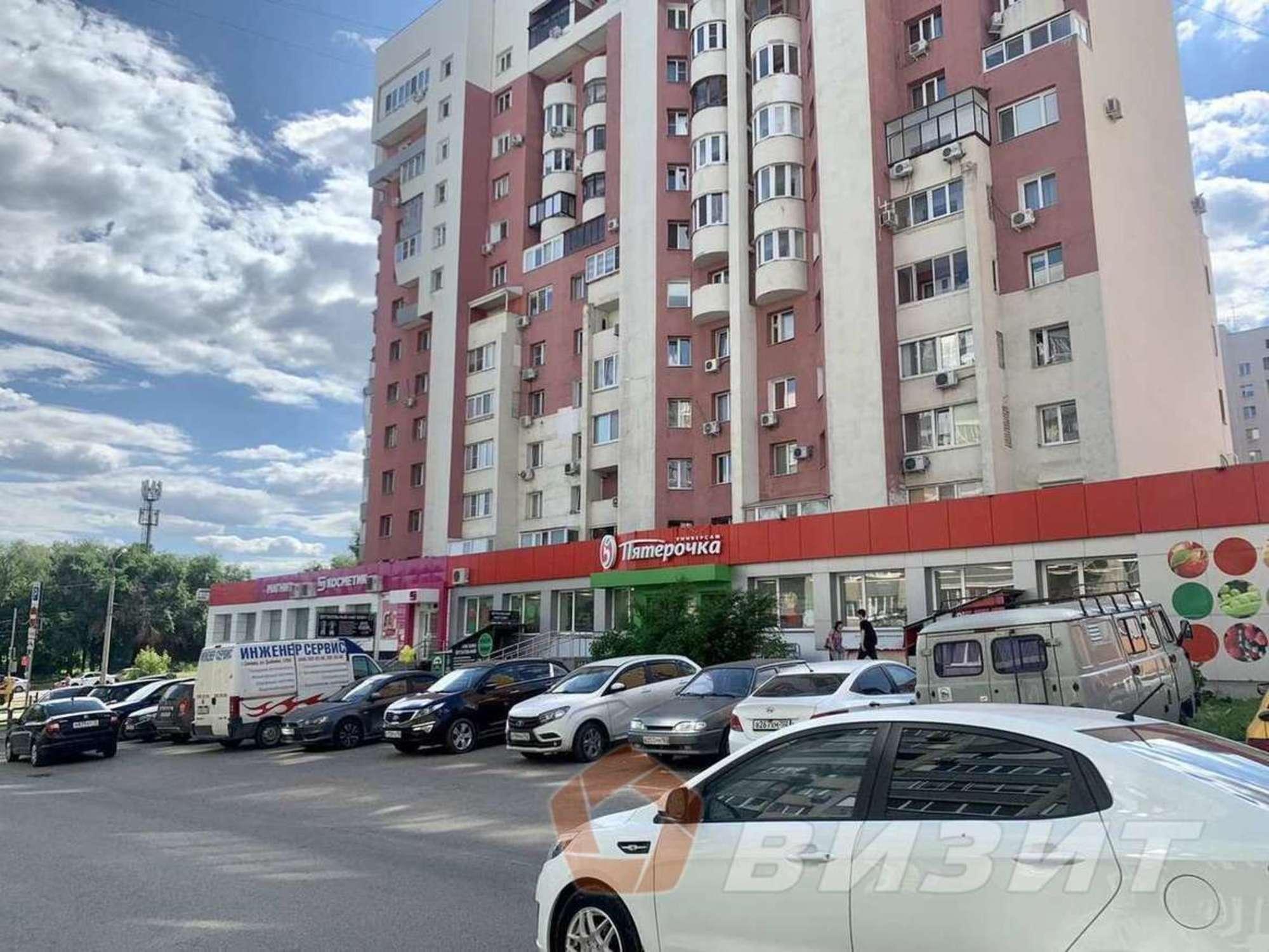 Купить торговое помещение за 4 200 000 рублей на Дыбенко улица, 120