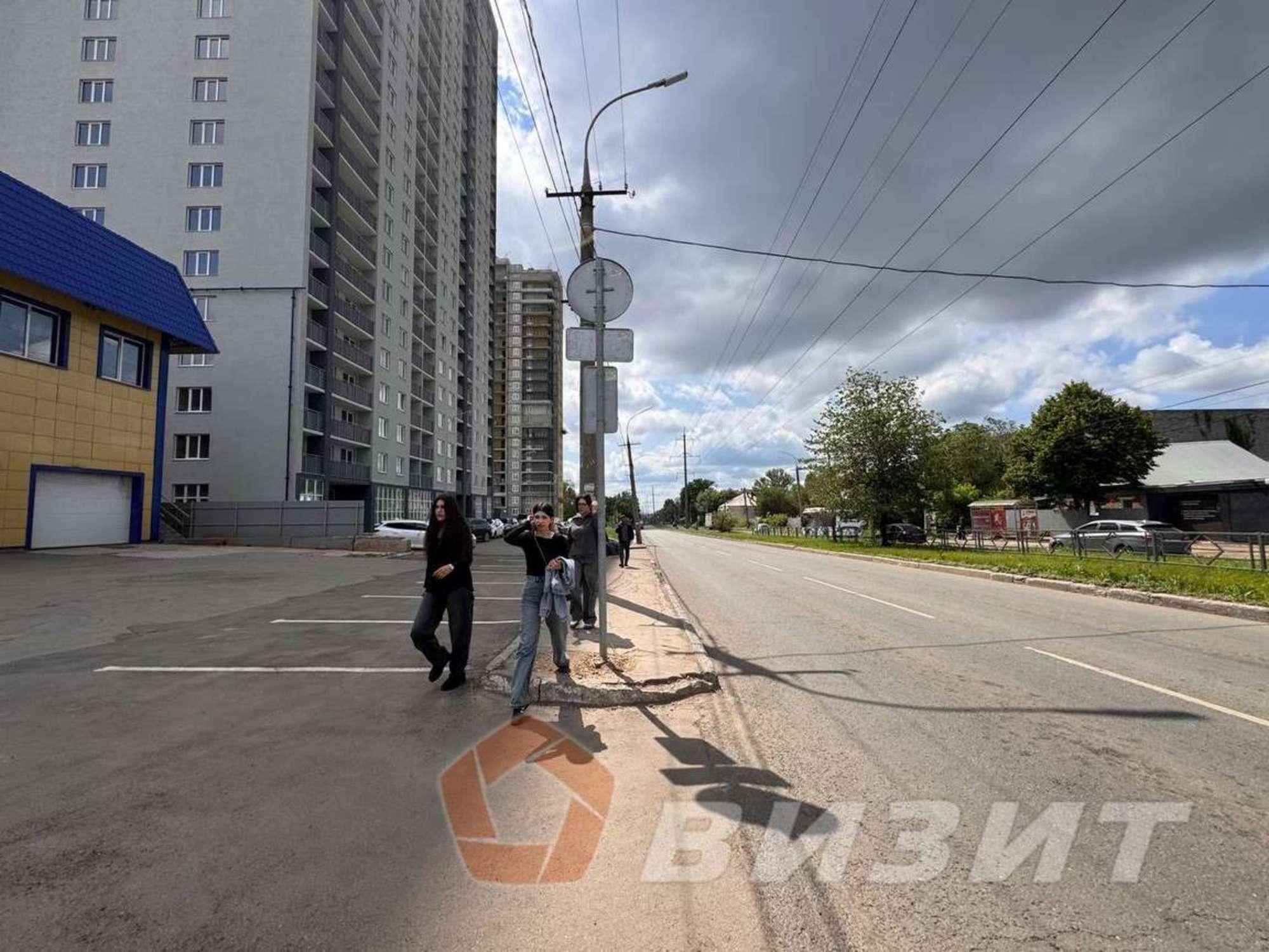 Сдать торговое помещение за 300 000 рублей на Советской Армии улица, 91