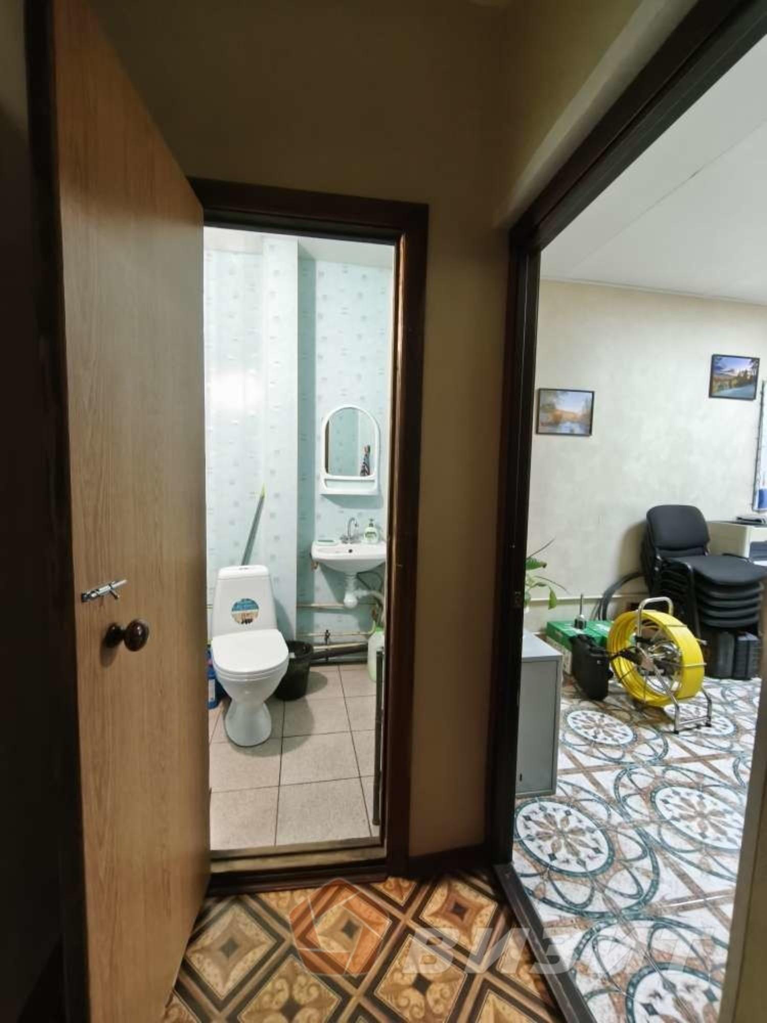 Купить офис, помещение под офис за 1 780 000 рублей на Ташкентская улица, 196А