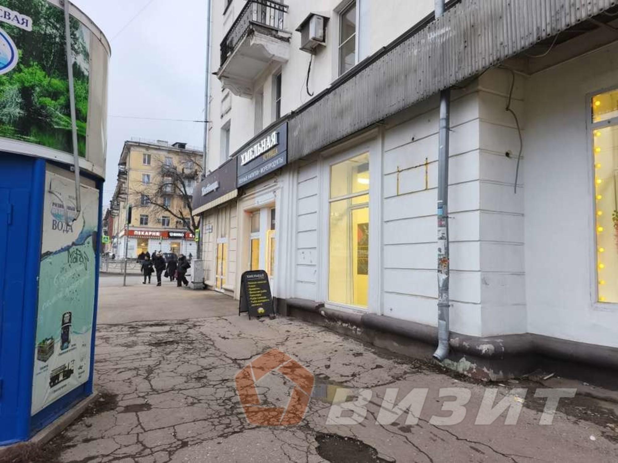 Сдать торговое помещение за 120 000 рублей на Металлургов проспект, 77