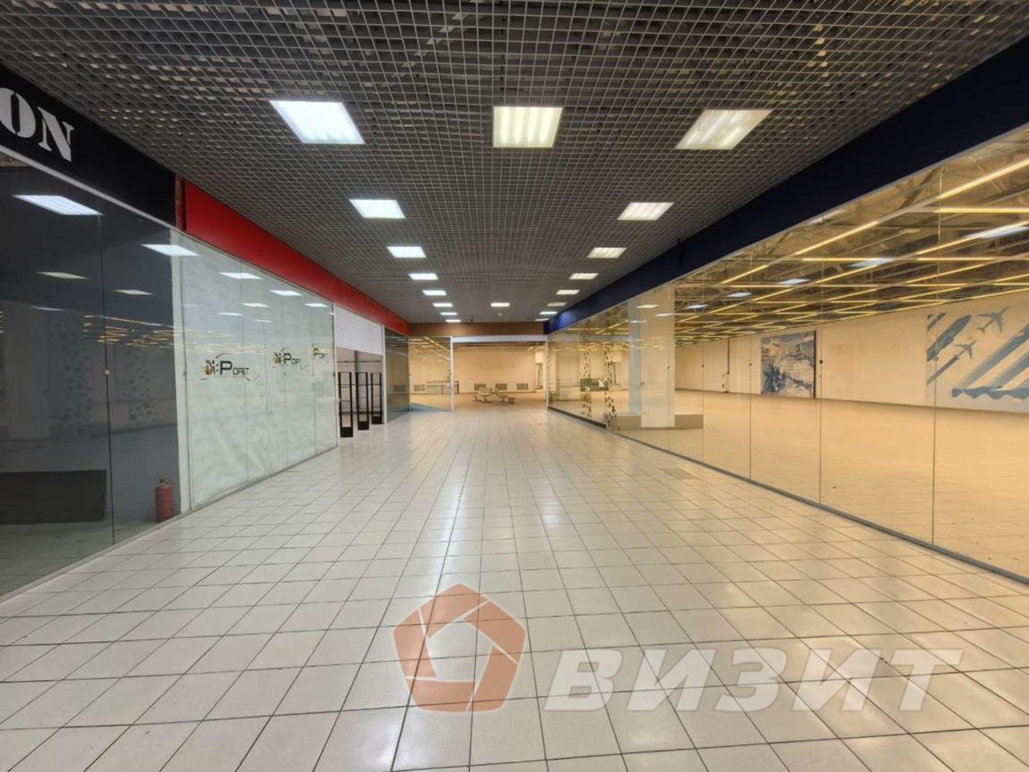 Сдать торговое помещение за 900 000 рублей на Заводское шоссе, 111