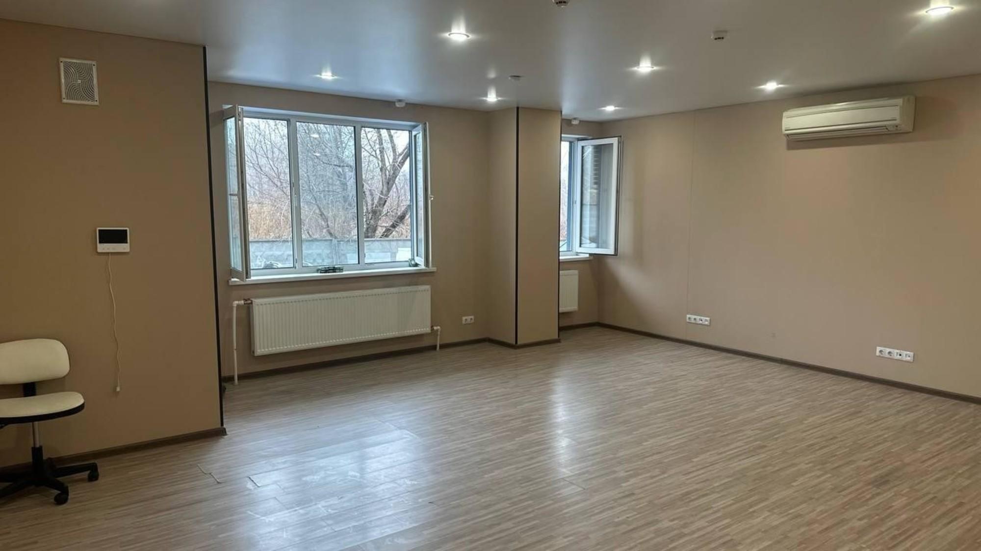 Сдать офис, помещение под офис за 126 000 рублей на Ново-Садовая улица, 1106М