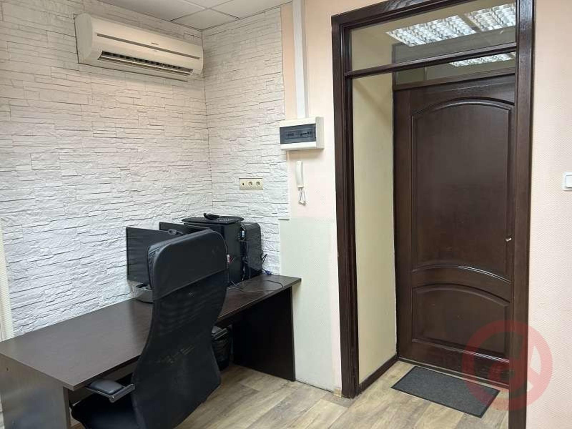 Сдать офис, помещение под офис за 18 000 рублей на Ново-Садовая улица, 220Б