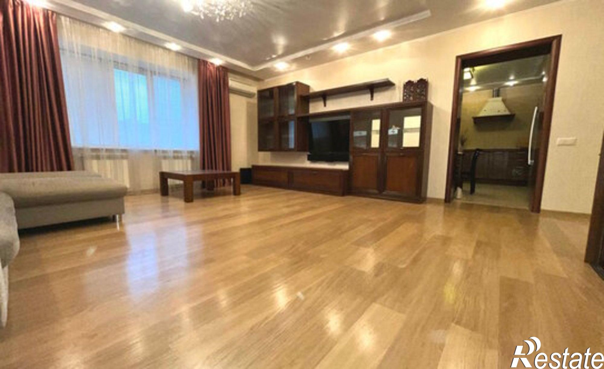 Купить квартиру за 18 890 000 рублей на улица Братьев Коростелёвых, 152