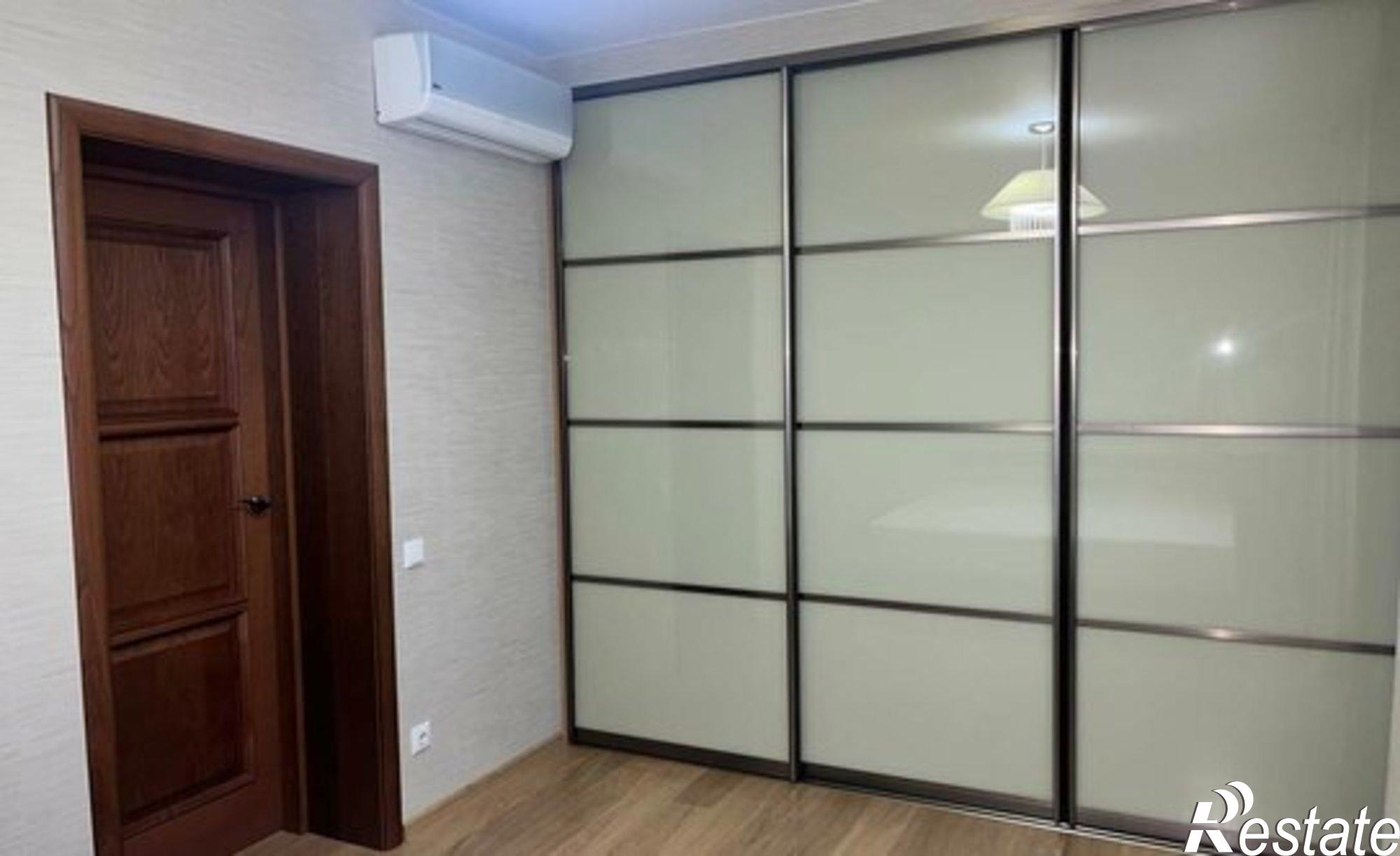 Купить квартиру за 18 890 000 рублей на улица Братьев Коростелёвых, 152