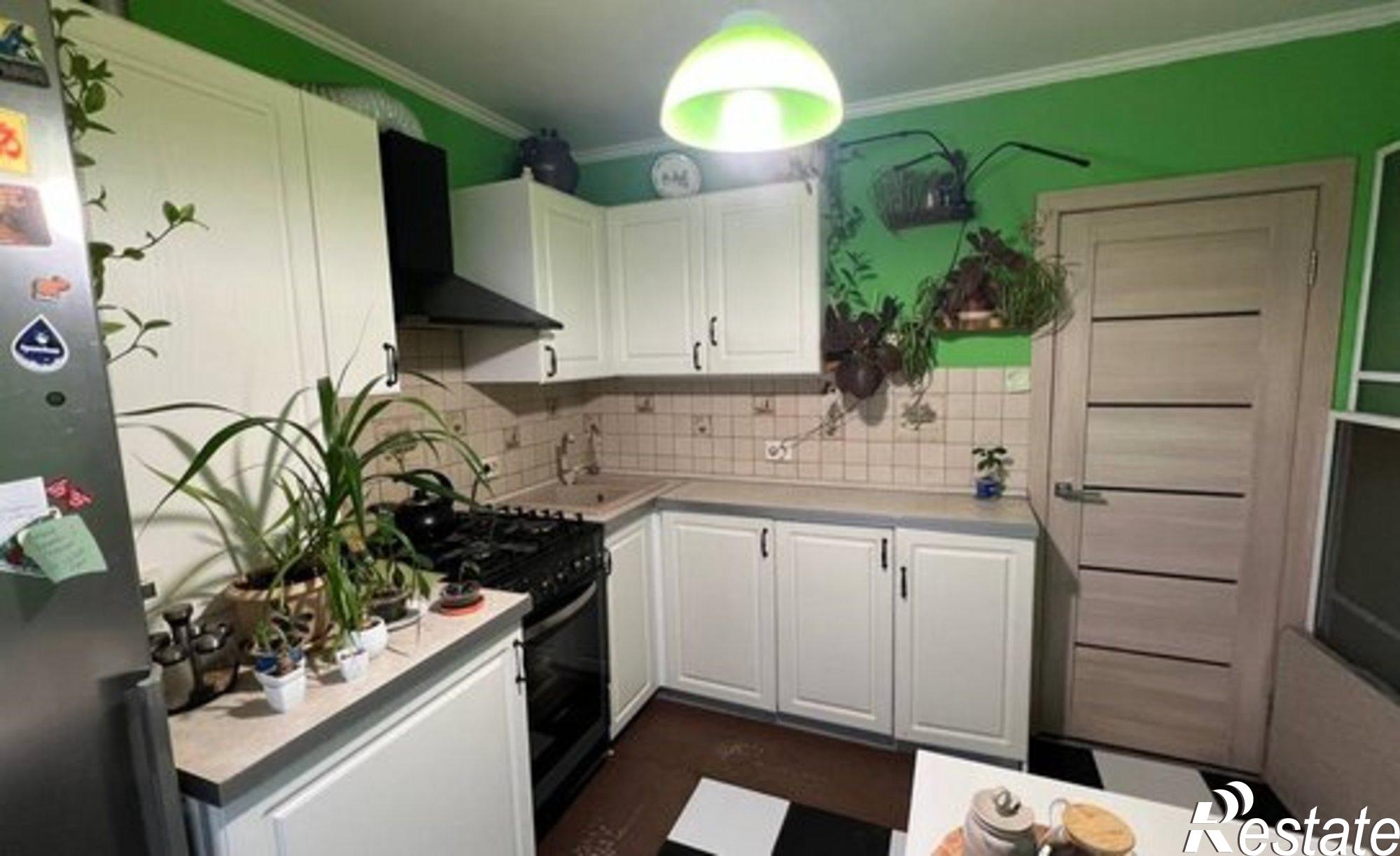 Купить квартиру за 4 500 000 рублей на улица Виталия Жалнина, 18