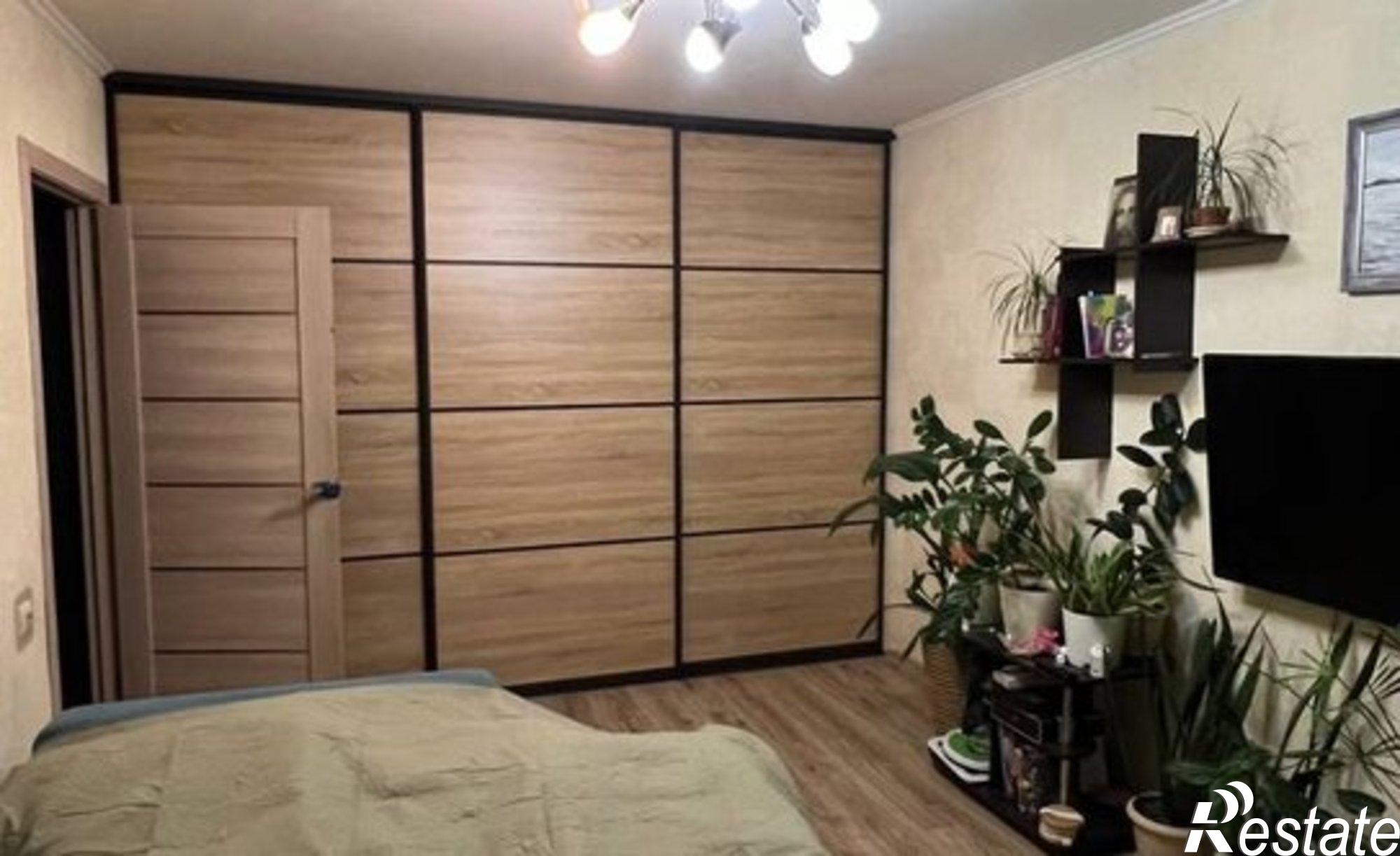 Купить квартиру за 4 500 000 рублей на улица Виталия Жалнина, 18