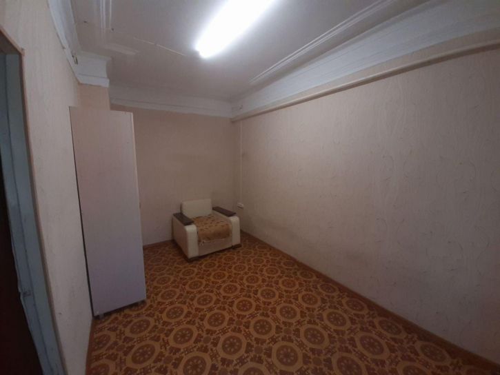 4-комн квартира Венцека улица, 31