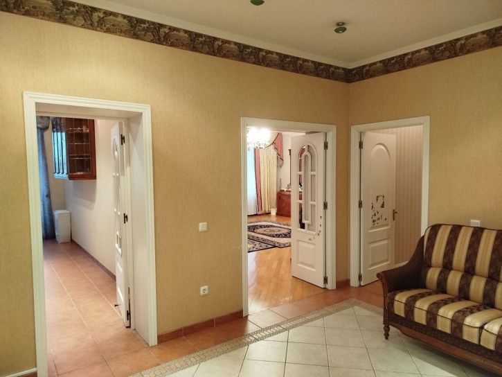 3-комн квартира Степана Разина улица, 101