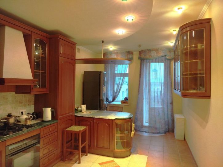 3-комн квартира Степана Разина улица, 101