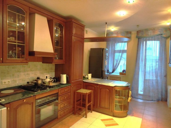 3-комн квартира Степана Разина улица, 101