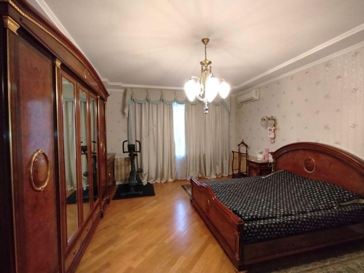 3-комн квартира Степана Разина улица, 101