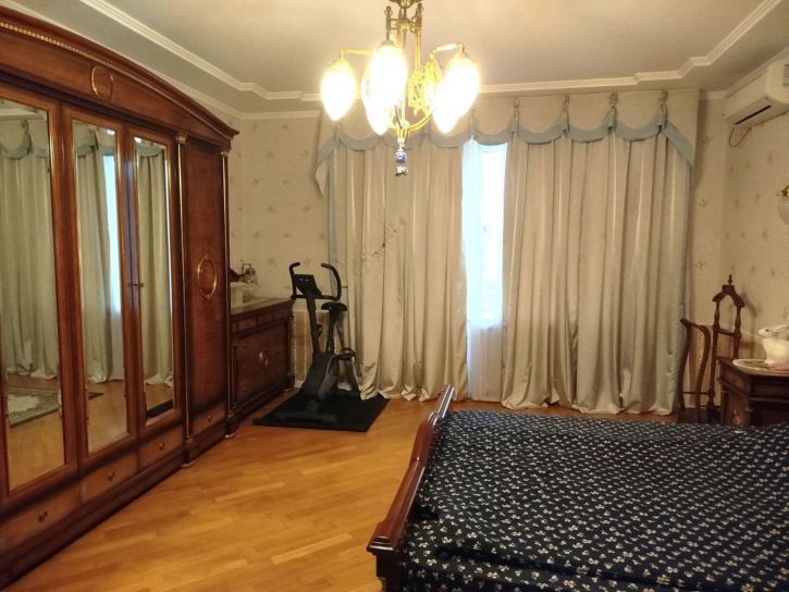 3-комн квартира Степана Разина улица, 101