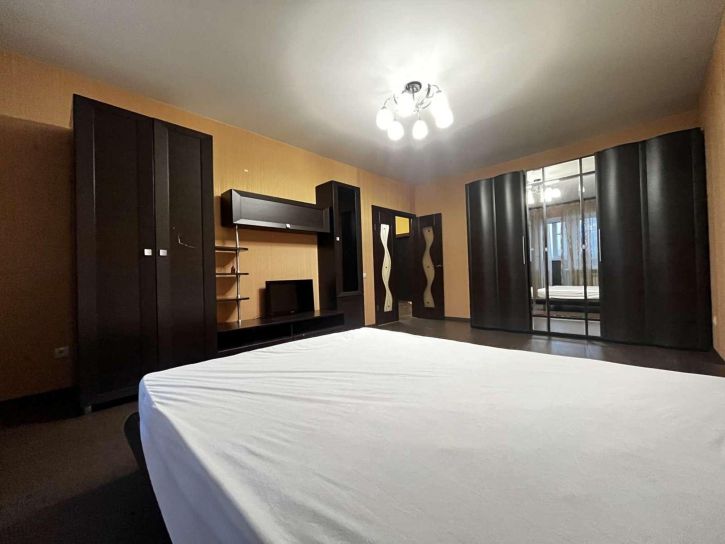 1-комн квартира 6-я просека, 142