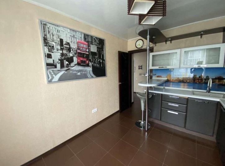 2-комн квартира Евгения Золотухина улица, 16