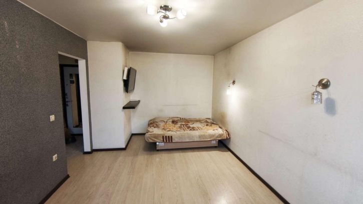 1-комн квартира Виталия Жалнина улица, 13