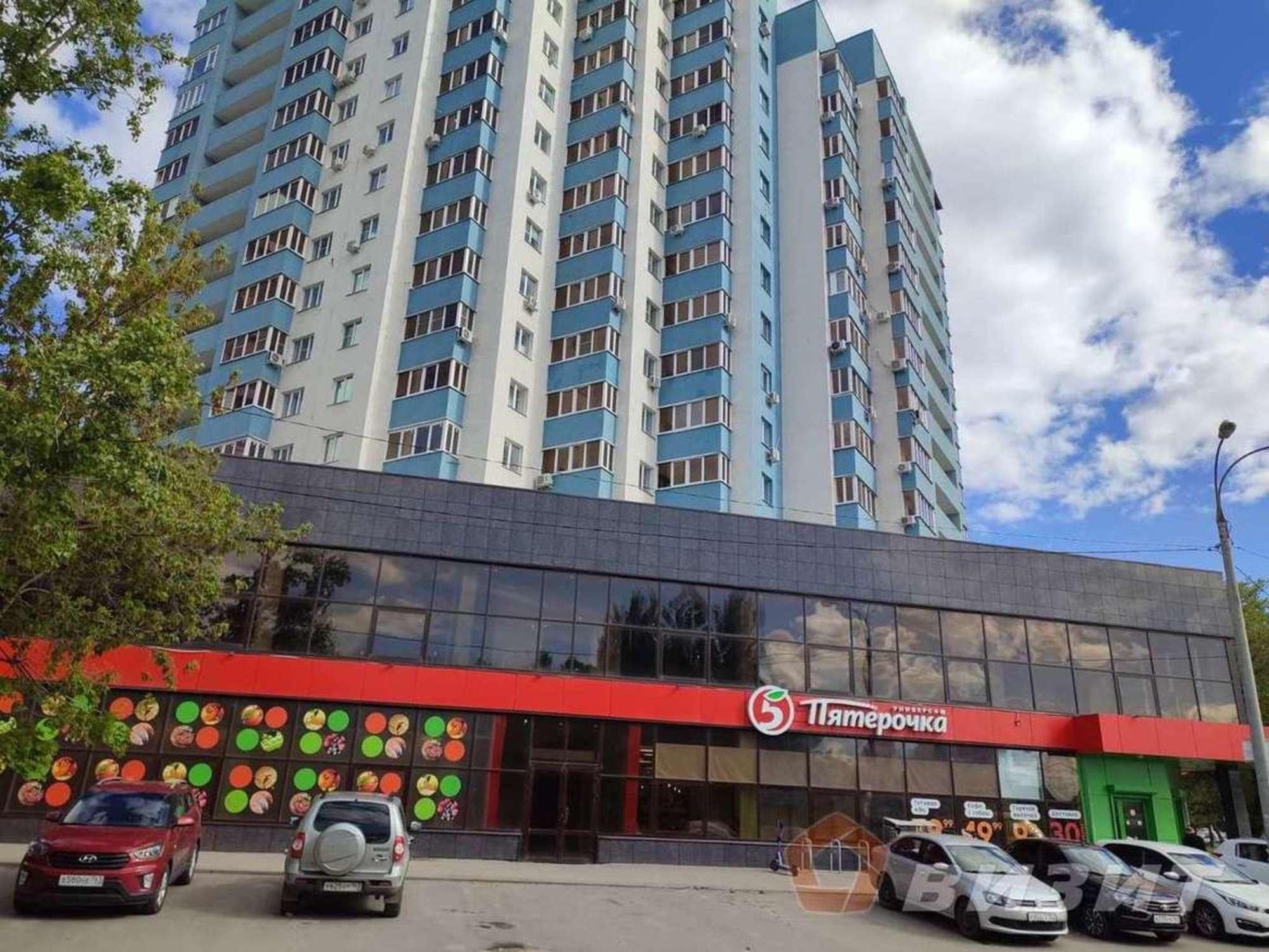 Купить торговое помещение за 100 000 000 рублей на Кирова проспект, 415