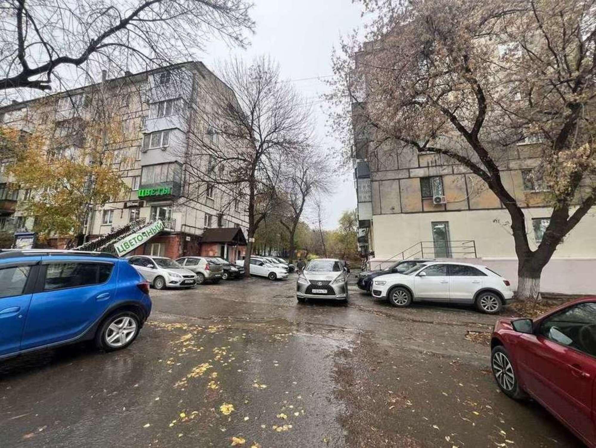 Купить торговое помещение за 12 500 000 рублей на Гагарина улица, 116