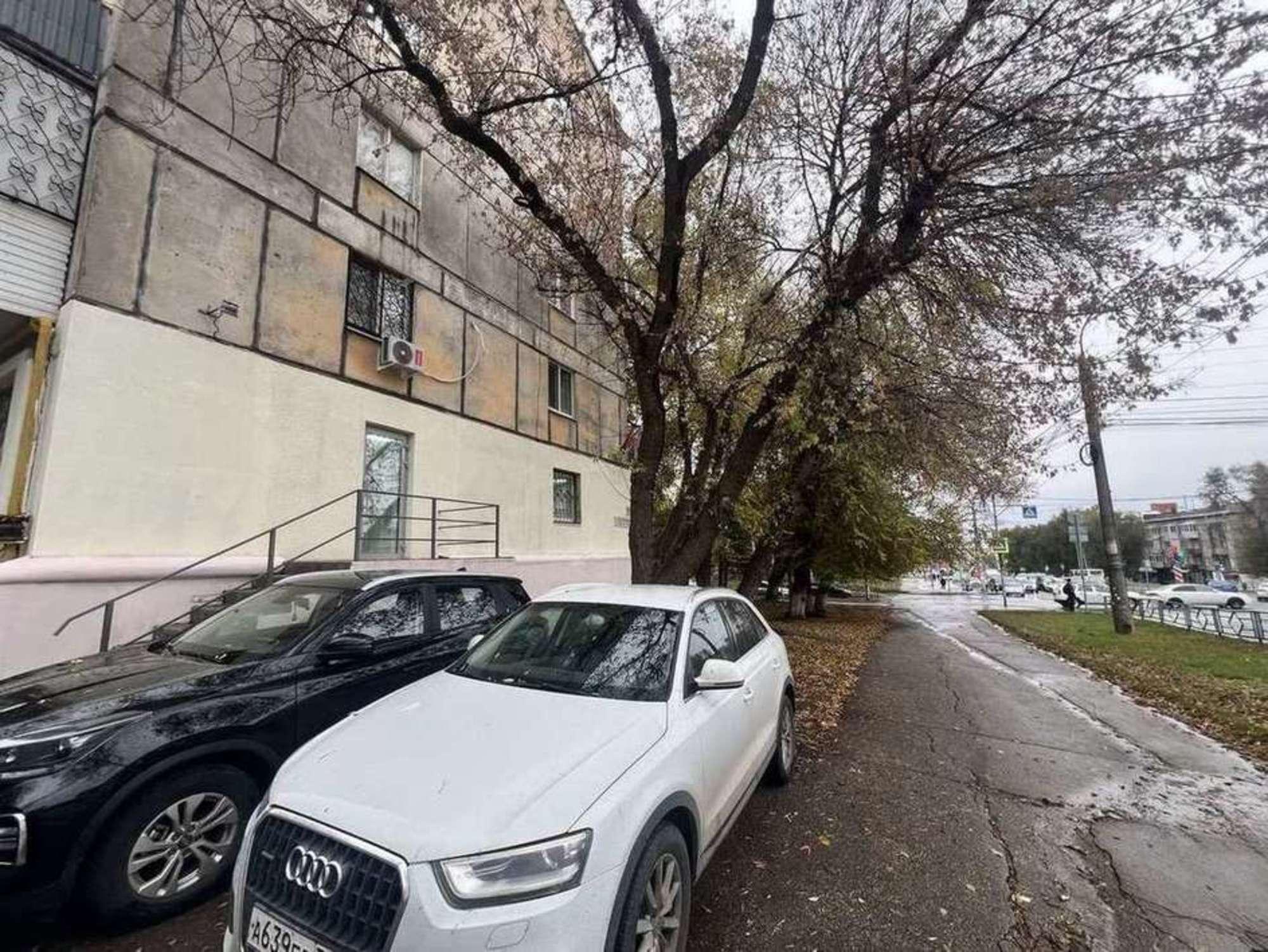 Купить торговое помещение за 12 500 000 рублей на Гагарина улица, 116