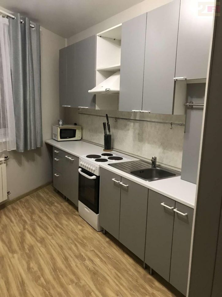 2-комн квартира Революционная улица, 4