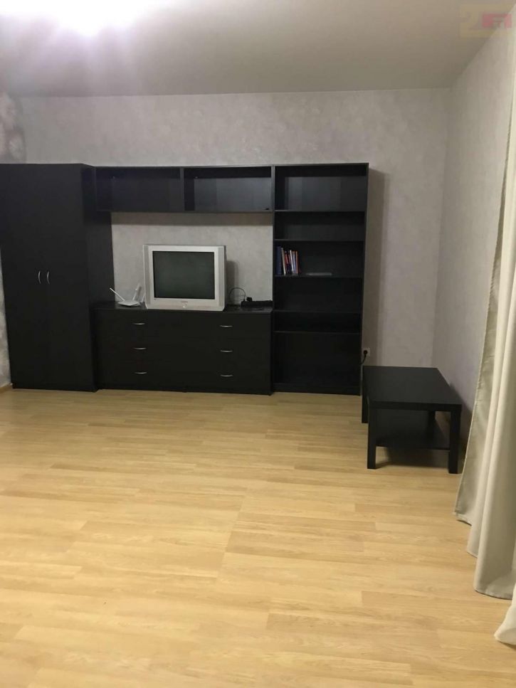 2-комн квартира Революционная улица, 4