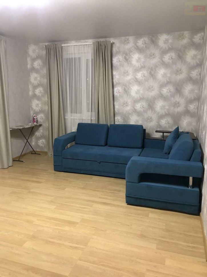 2-комн квартира Революционная улица, 4