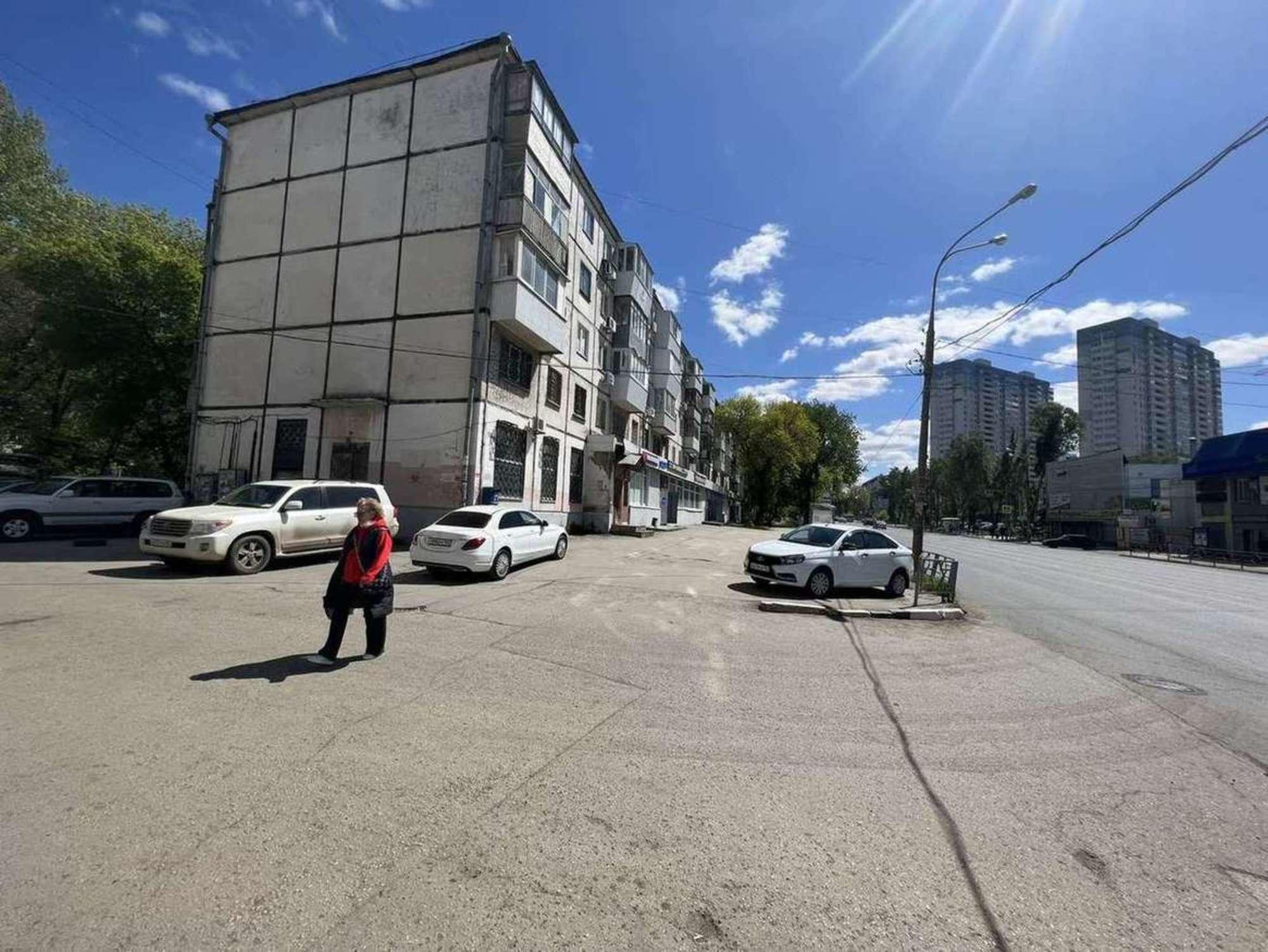 Купить торговое помещение за 7 000 000 рублей на Авроры улица, 201
