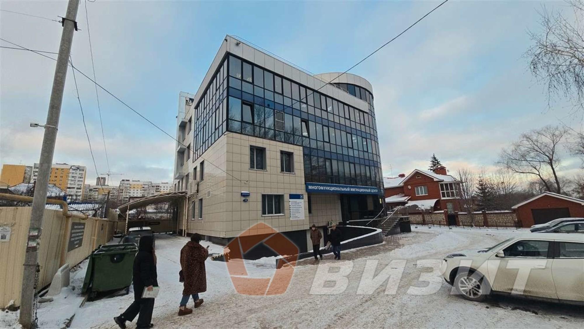 Сдать торговое помещение за 180 000 рублей на Советской Армии улица, 89