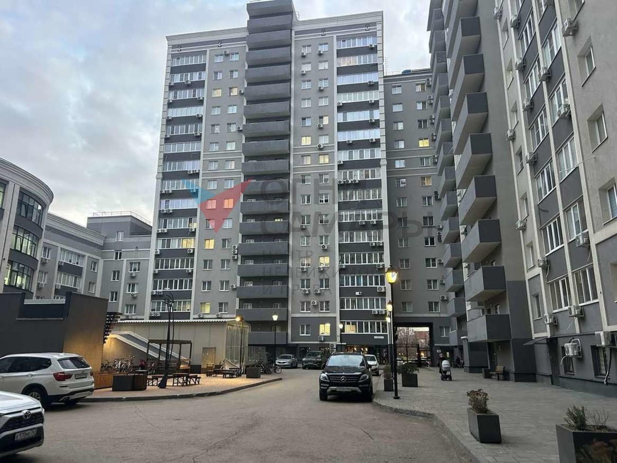 Купить квартиру за 30 700 000 рублей на Рабочая улица, 69