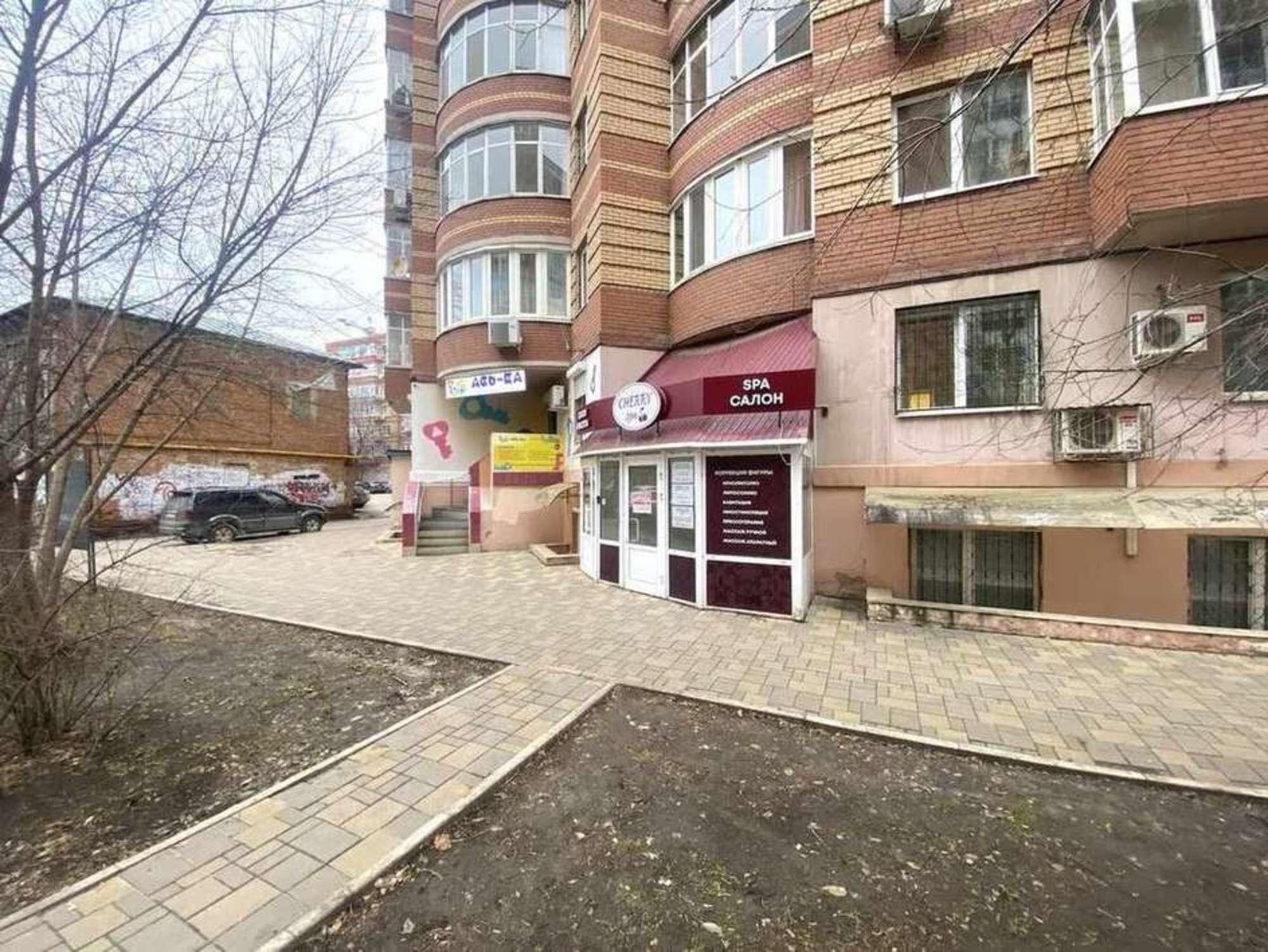 Купить торговое помещение за 14 000 000 рублей на Ленинская улица, 141