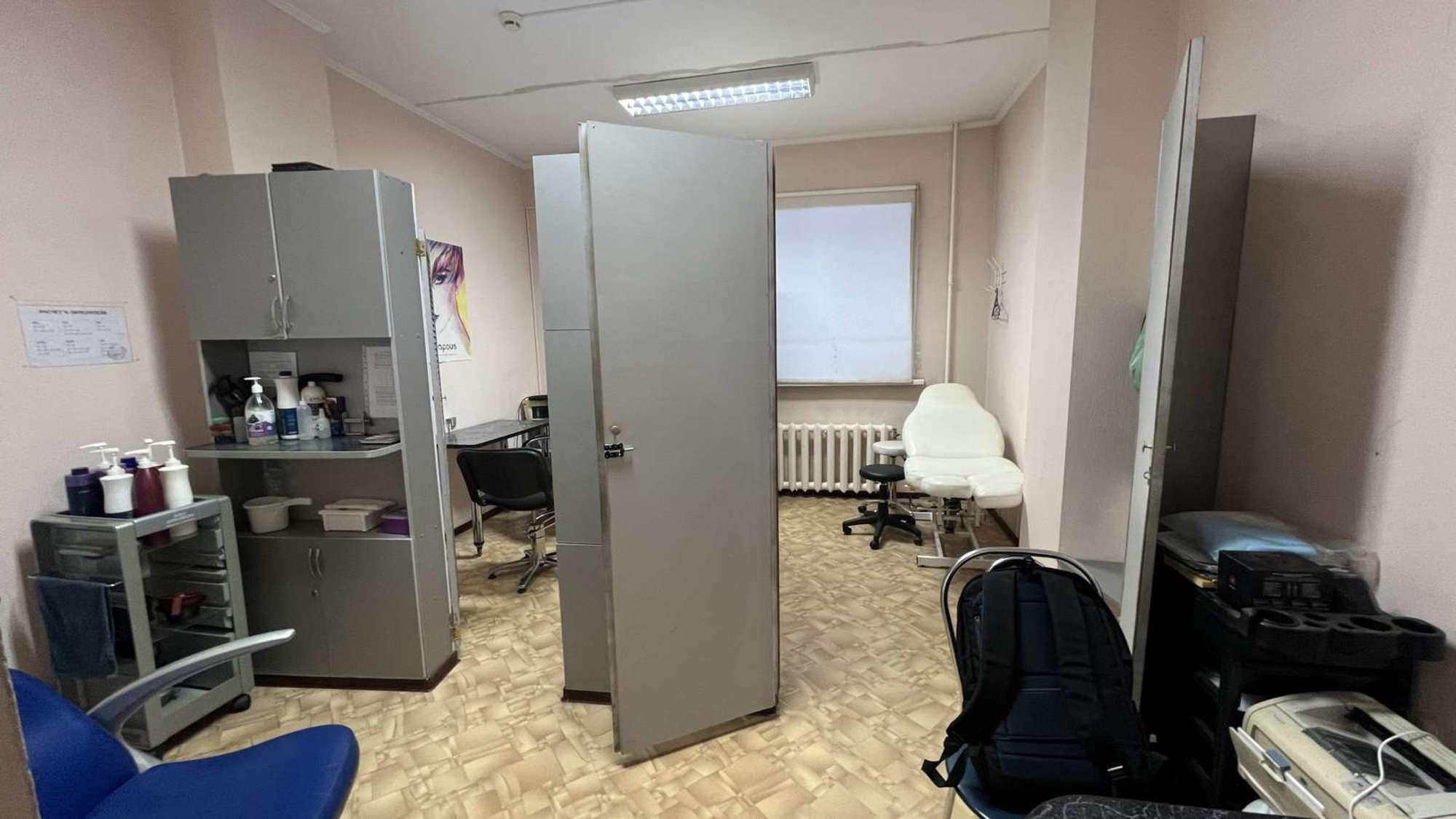 Купить торговое помещение за 15 000 000 рублей на Карла Маркса проспект, 59
