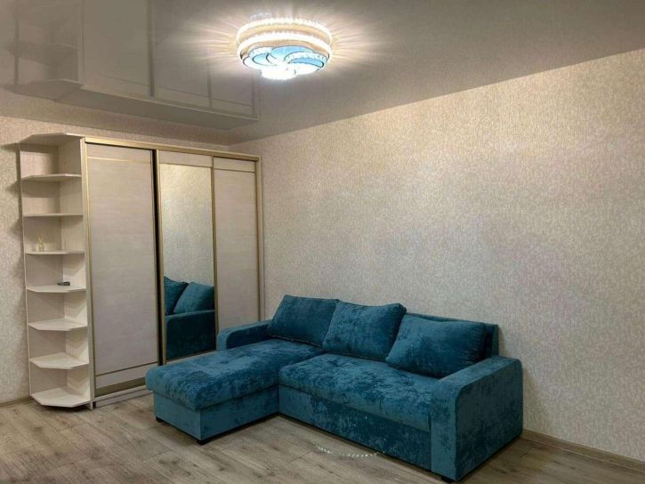 1-комн квартира Ивана Булкина улица, 74