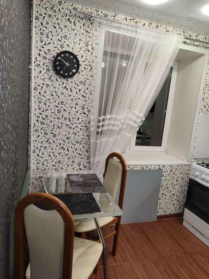 2-комн квартира Ленина проспект, 3