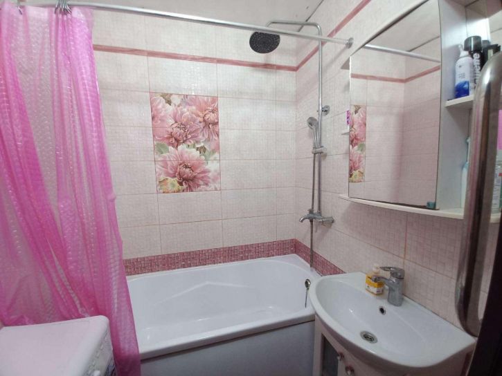 2-комн квартира Коммунистическая улица, 10