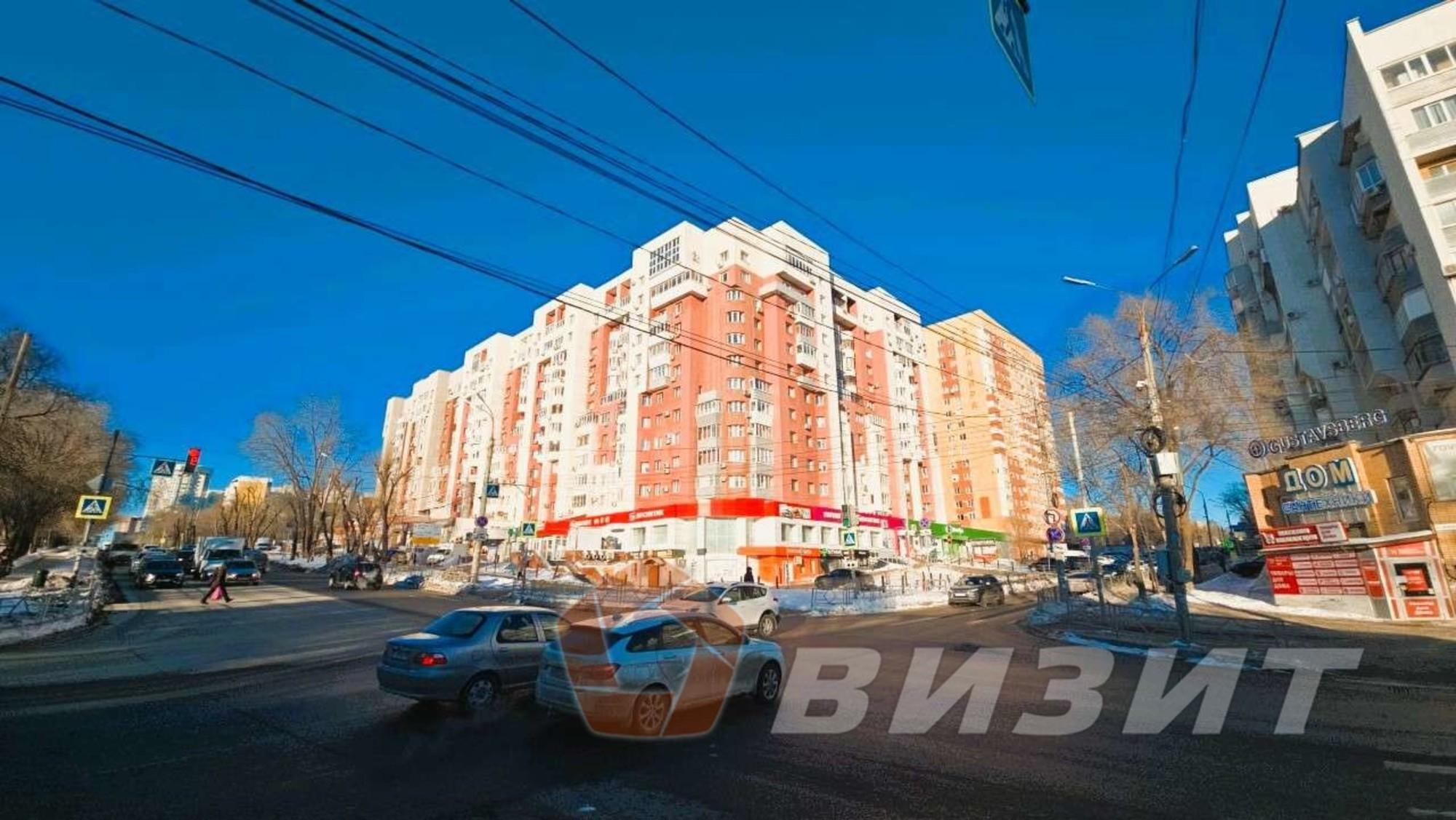 Купить торговое помещение за 30 000 000 рублей на Дыбенко улица, 120
