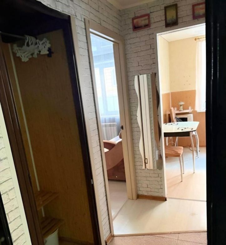 1-комн квартира Евгения Золотухина улица, 1