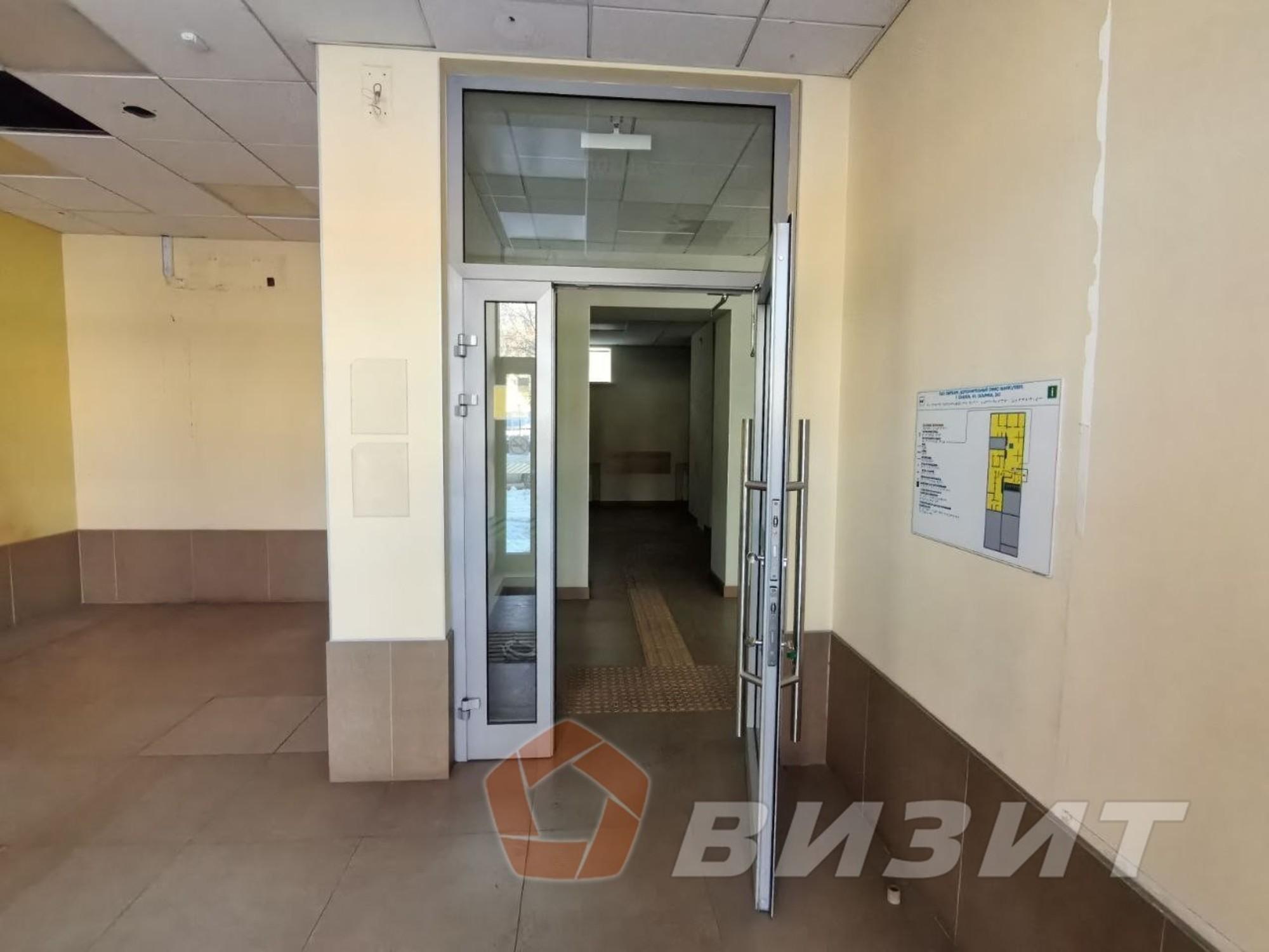 Сдать торговое помещение за 268 000 рублей на Гагарина улица, 161