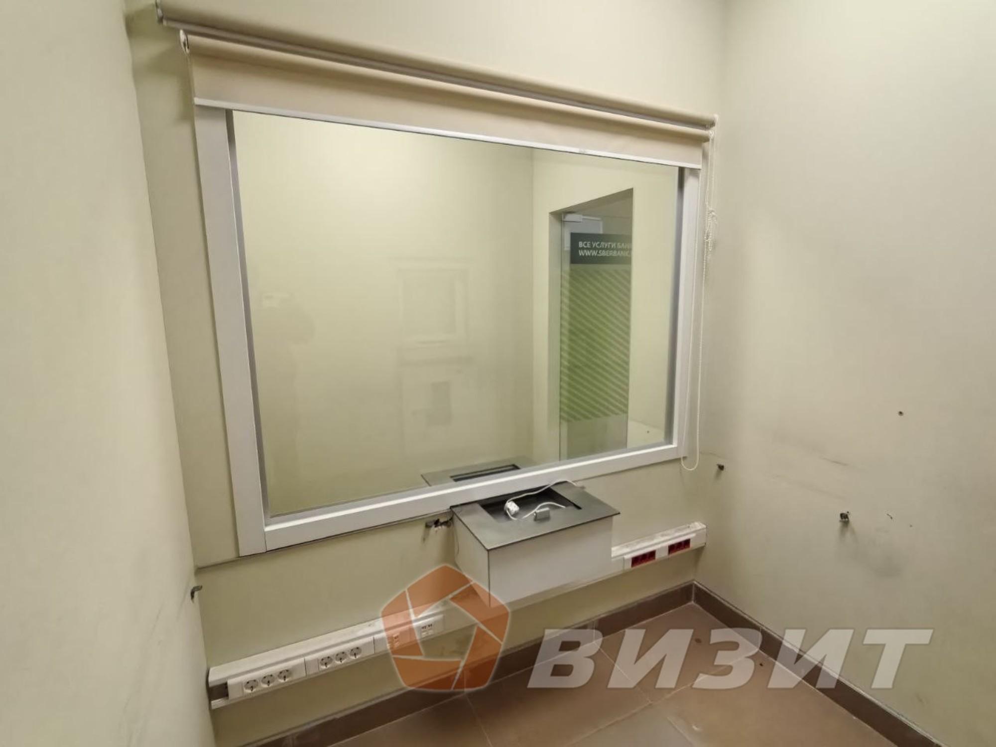 Сдать торговое помещение за 268 000 рублей на Гагарина улица, 161