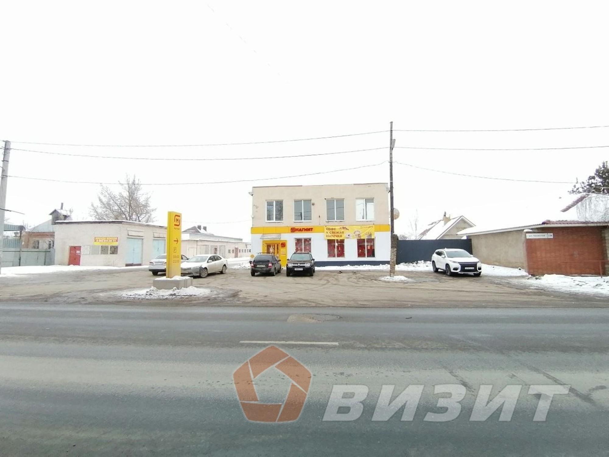 Купить торговое помещение за 33 000 000 рублей на Чекистов улица, 140