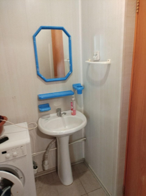 Продажа комнаты Георгия Ратнера улица, 9кб