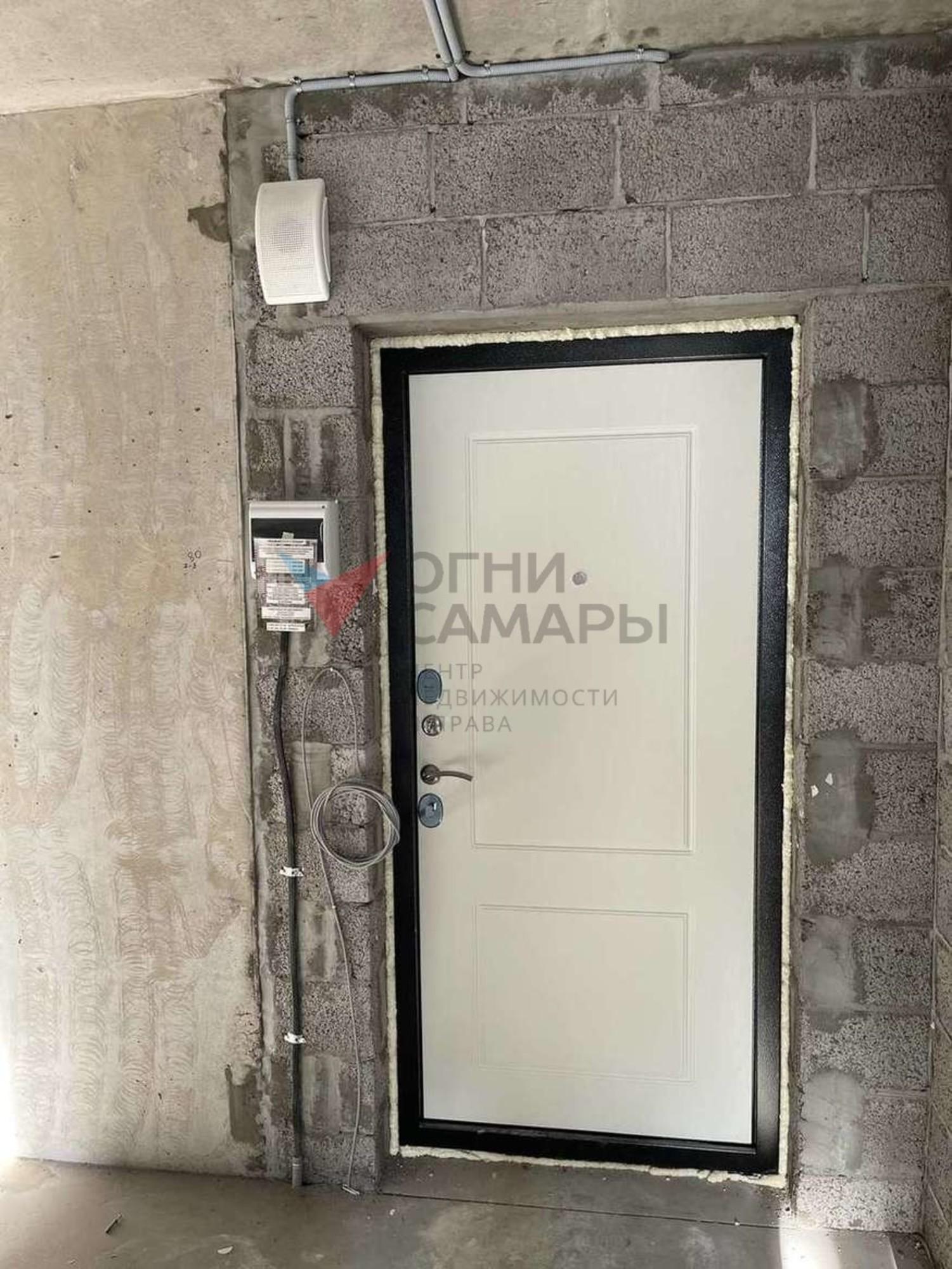Купить квартиру за 10 300 000 рублей на Дыбенко улица, 5