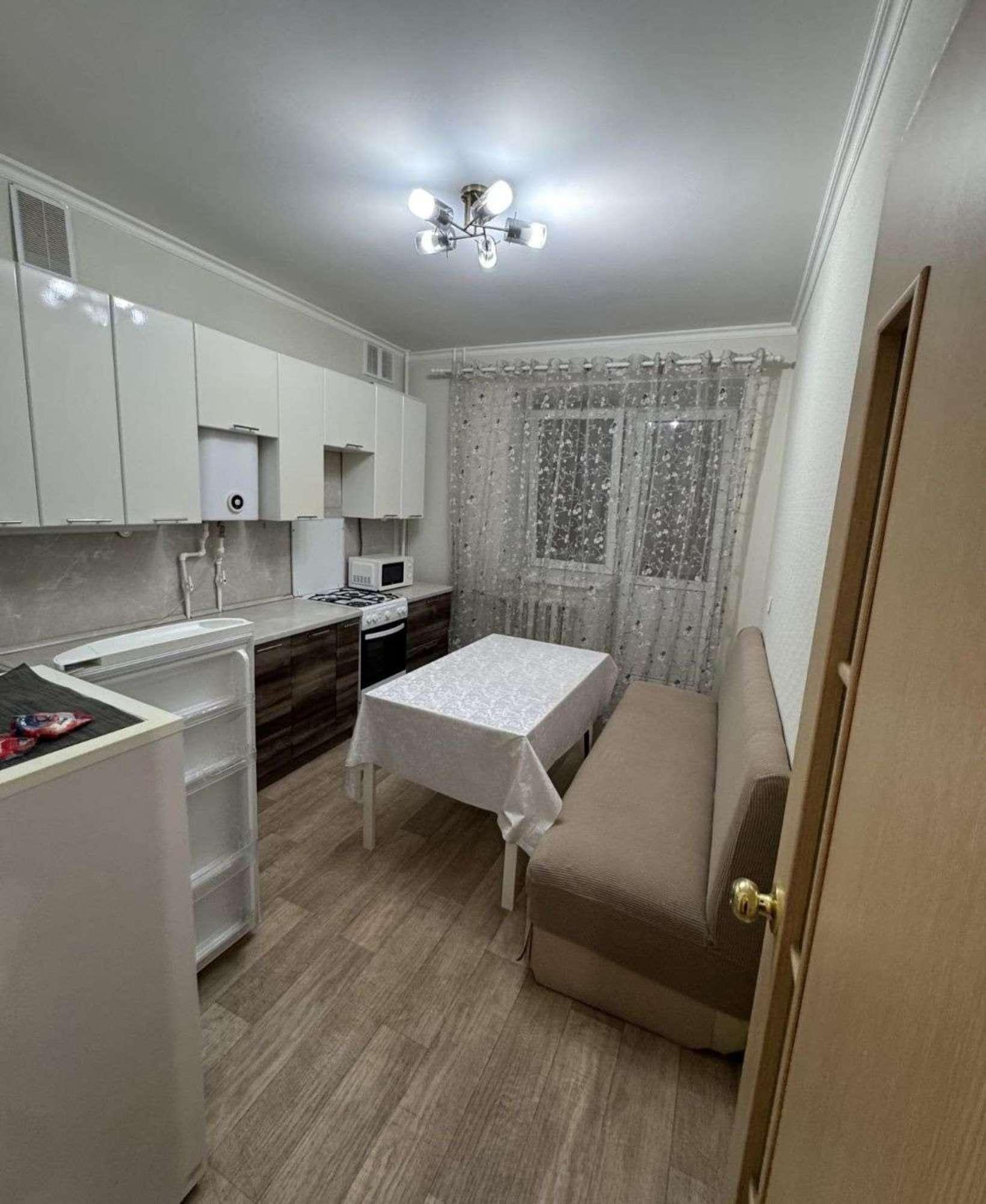 Сдать квартиру за 22 000 рублей на Авроры улица, 197