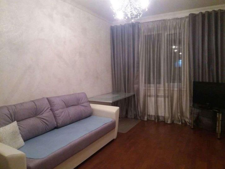 2-комн квартира Гаражная улица, 22