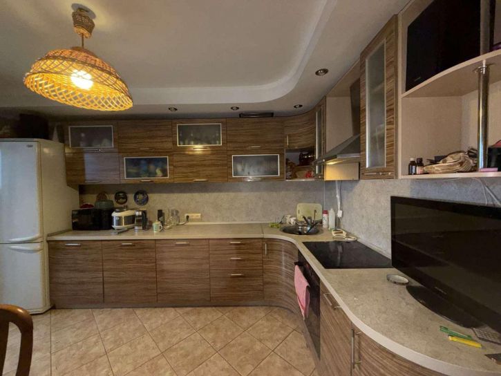 2-комн квартира Солнечная улица, 53