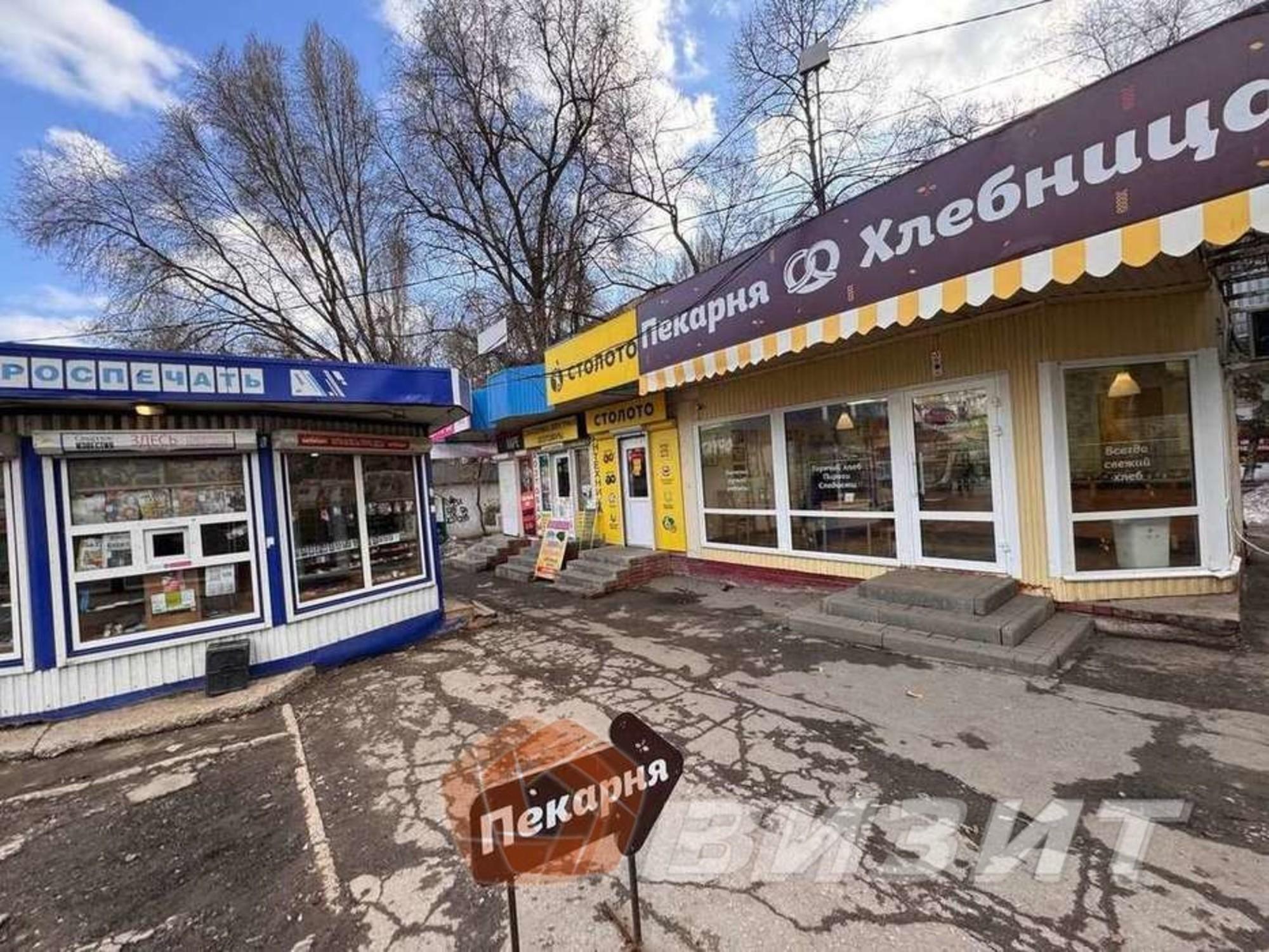 Сдать торговое помещение за 104 000 рублей на Кирова проспект, 210