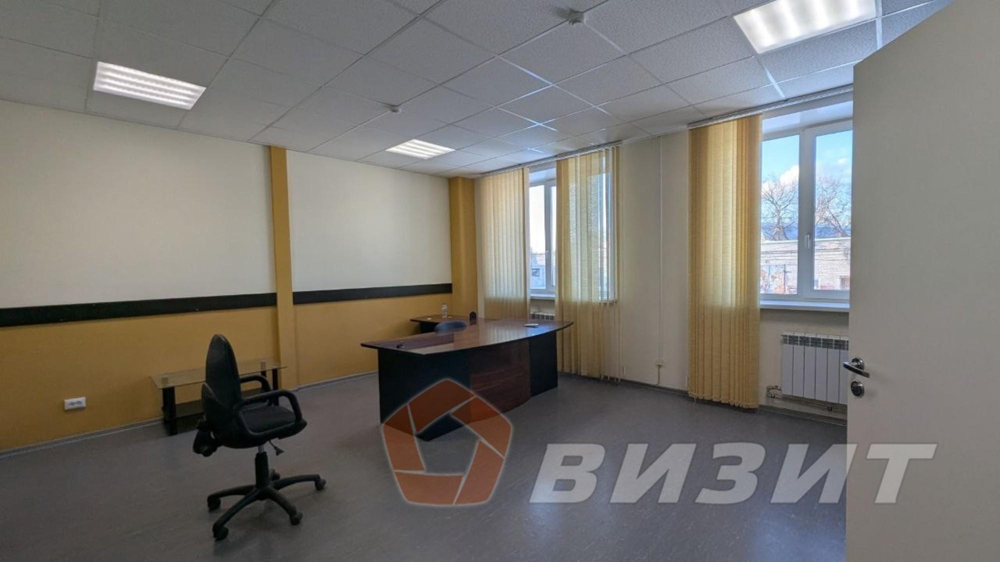 Сдать офис, помещение под офис за 335 000 рублей на Малоярославская улица, 88