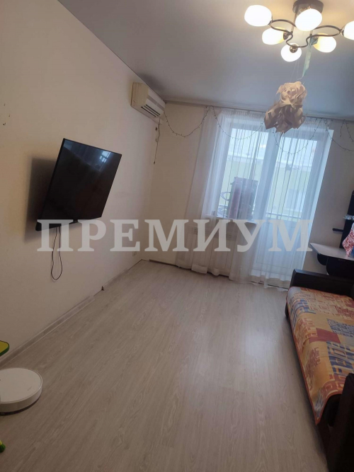 Продажа 2-комн квартиры Евгения Золотухина улица, 8