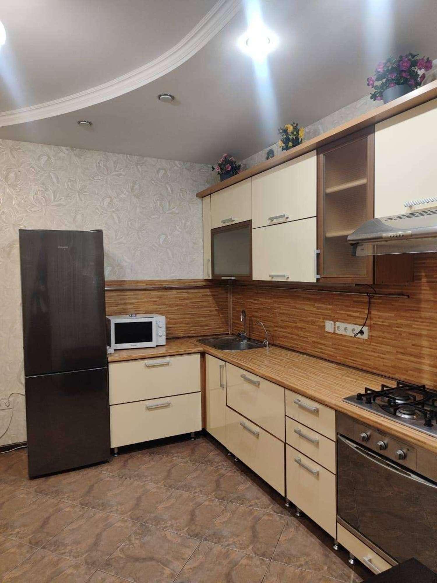 Сдать квартиру за 24 000 рублей на Кирова проспект, 399