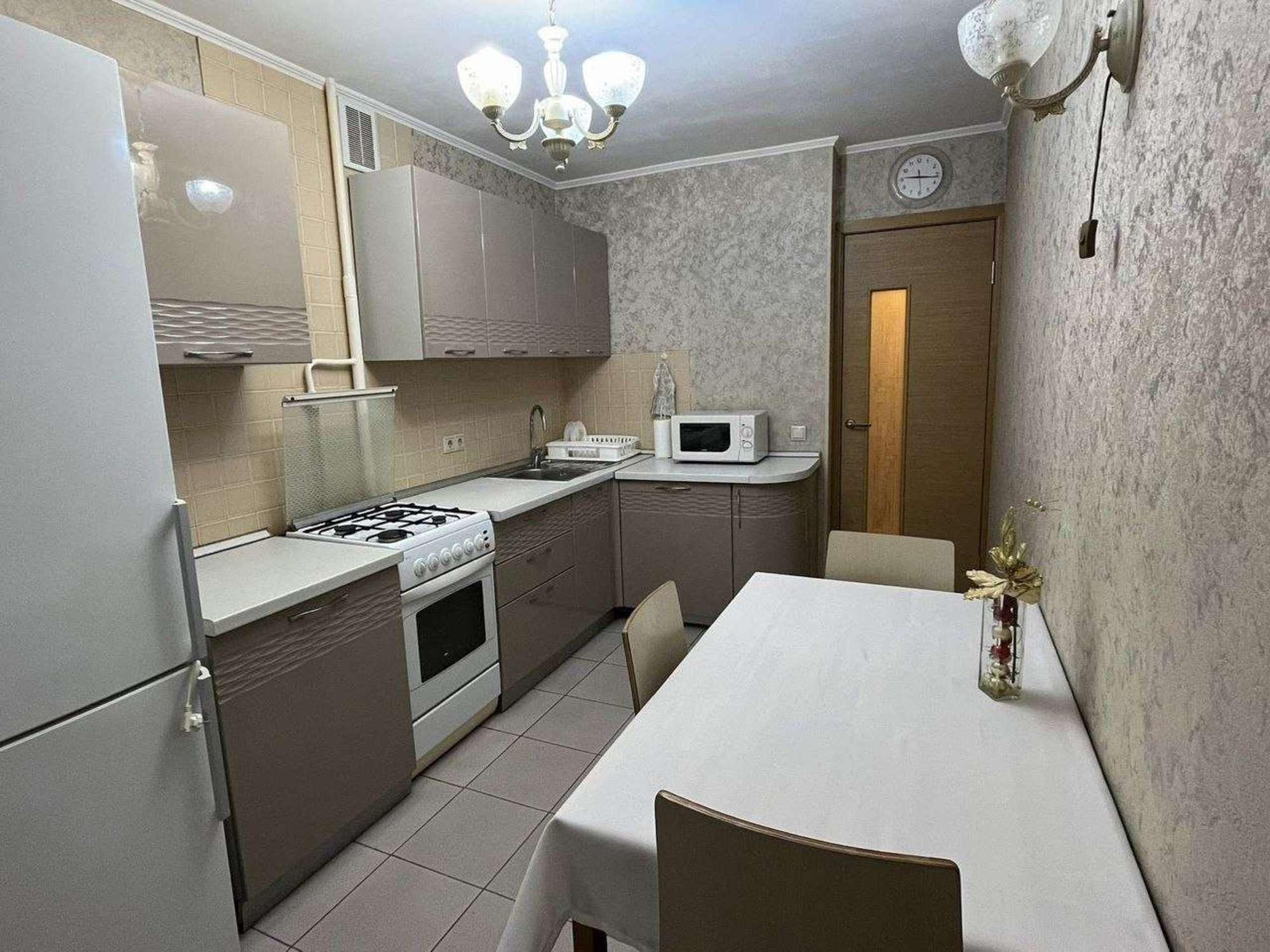 Сдать квартиру за 25 000 рублей на Гагарина улица, 33