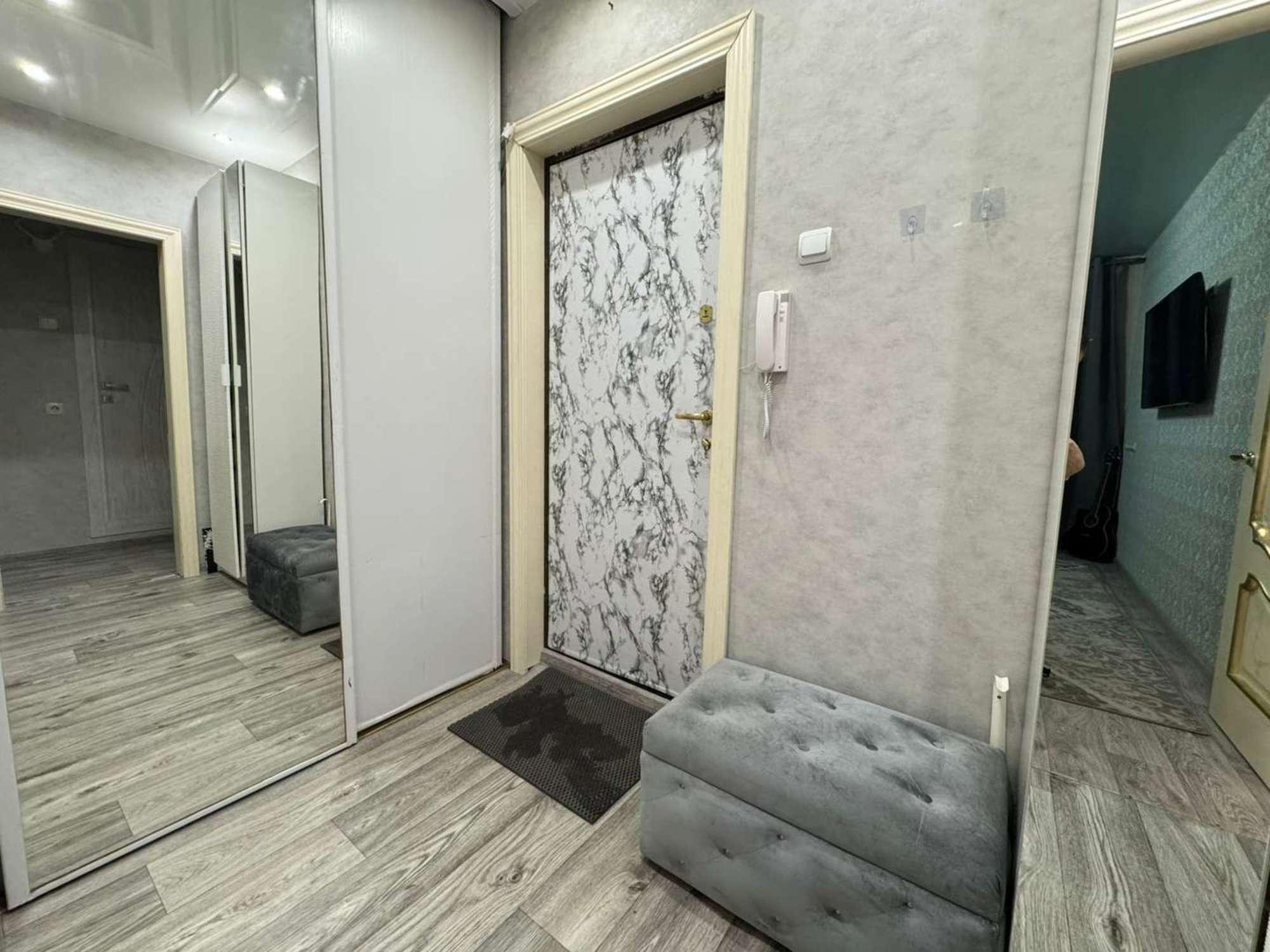 Сдать квартиру за 25 000 рублей на Авроры улица, 61